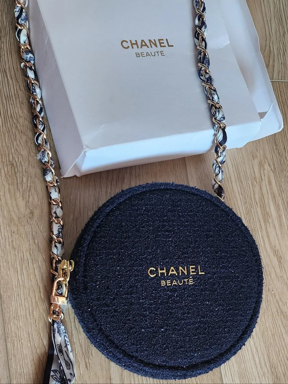 Chanel Beaute Round Navy Blue cosmetic Tweed pouch With Crossbody Chain NIB